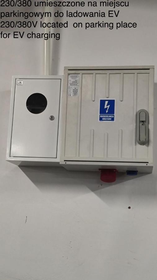 Yellow - Bastion Walowa Ev Center Free Parking In Garage 그단스크 외부 사진